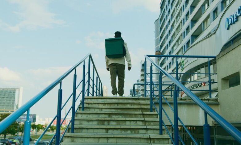 efficiently manage work tasks